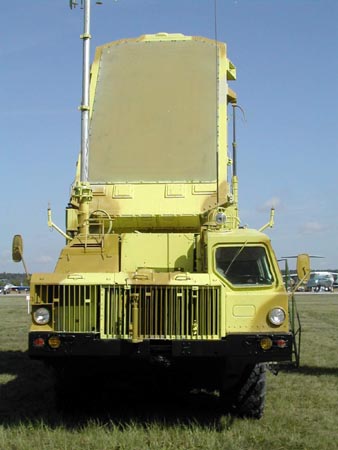 俄向越南交付首批S-300PMU1型防空導(dǎo)彈系統(tǒng)