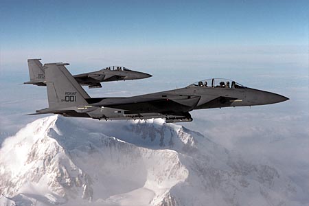 韓國(guó)首次購(gòu)買(mǎi)F15型戰(zhàn)斗機(jī)美改變駐韓美軍戰(zhàn)略