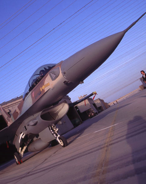 以色列空軍引進(jìn)F-16I飛行員系統(tǒng)訓(xùn)練器(附圖)