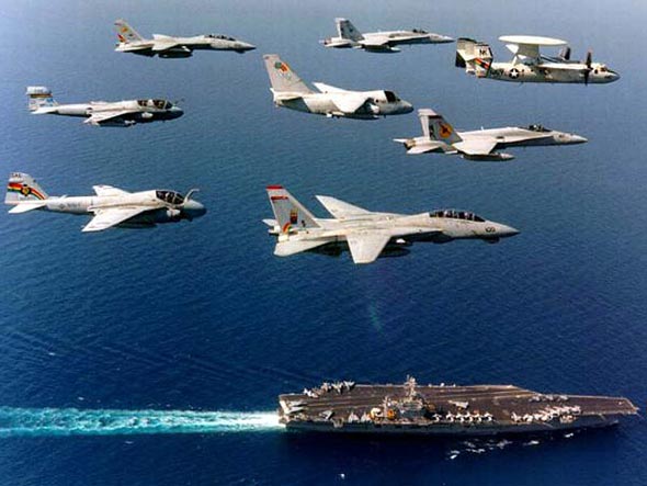圖文:卡爾·文森號(hào)航母上的各種艦載機(jī)