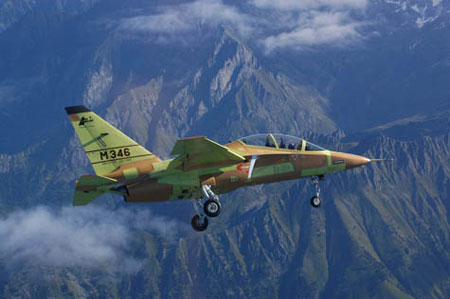 M-346高級教練機(jī)軟件升級后將進(jìn)行飛行試驗(yàn)(組圖)