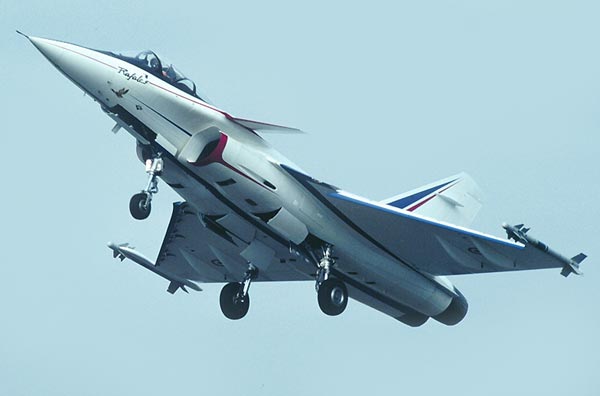 法國空軍將建立第一個陣風(fēng)戰(zhàn)斗機(jī)大隊(附圖)
