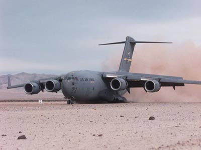 C-17“全球霸王”III機(jī)隊(duì)突破100萬(wàn)飛行小時(shí)