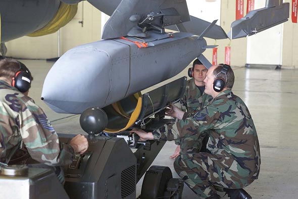 土耳其再次購買美制AGM-154防區(qū)外武器(組圖)