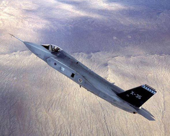 美國海軍訂購首批5架生產(chǎn)型F-35戰(zhàn)機(jī)(附圖)