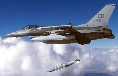 F-16戰(zhàn)斗機增強型靈巧彈射式三彈掛彈架(圖)