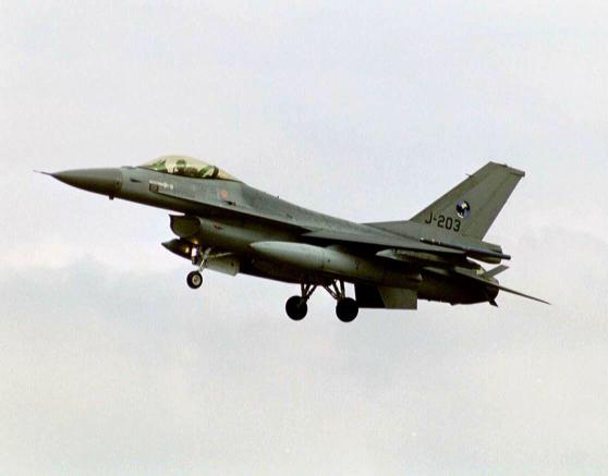 荷蘭空軍F-16戰(zhàn)斗機升級自防御系統(tǒng)(附圖)