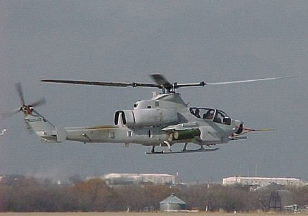 AH-1Z和UH-1Y直升機開始進(jìn)行作戰(zhàn)評估試驗(圖)