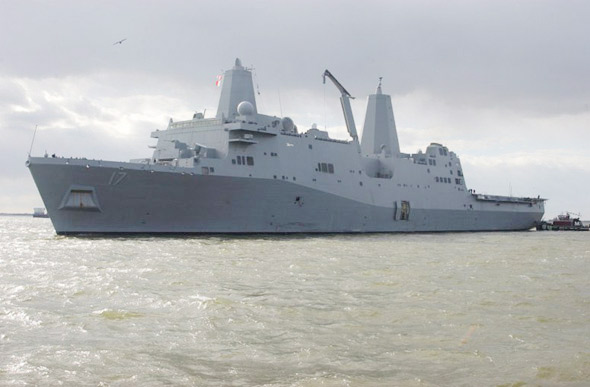 美海軍最新型兩棲運(yùn)輸艦開始試驗(yàn)飛行作戰(zhàn)能力