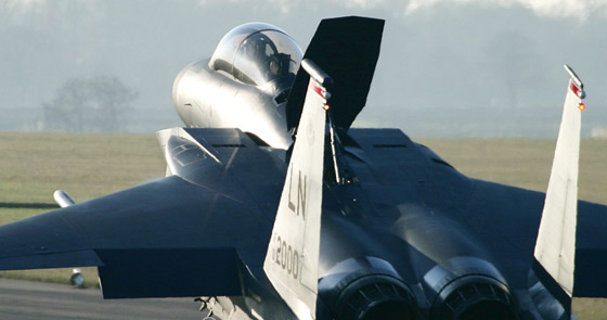 美空軍再次為F-15戰(zhàn)機(jī)升級(jí)任務(wù)軟件(圖)