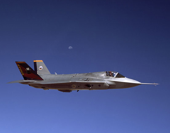 首架短距起飛垂直著陸型F-35B戰(zhàn)機開始裝配
