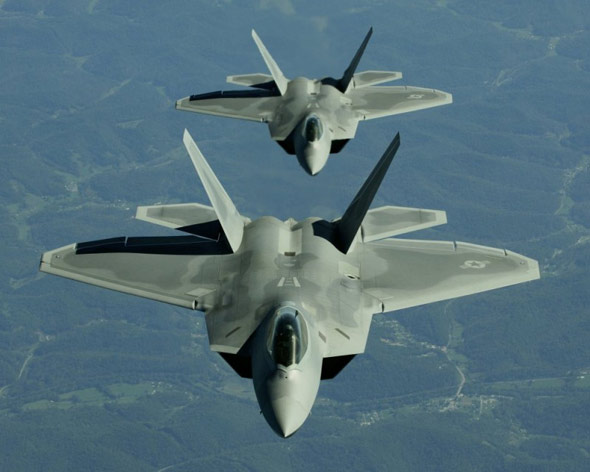 圖文：兩架F-22A“猛禽”戰(zhàn)斗機(jī)