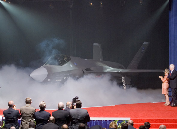 F-35閃電II戰(zhàn)機(jī)今年開始將從研制轉(zhuǎn)向制造(圖)