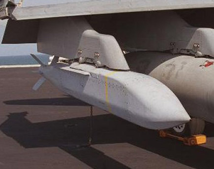 美海軍出資研發(fā)改進(jìn)型聯(lián)合防區(qū)外武器(圖)