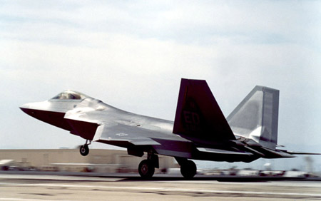 美空軍實施F-22戰(zhàn)斗機第6批次生產(chǎn)項目(圖)