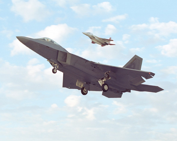 美空軍已接收裝備74架F-22A猛禽型戰(zhàn)機(圖)