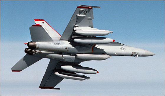 波音公司出廠首架EA-18G電子戰(zhàn)飛機(jī)(圖)