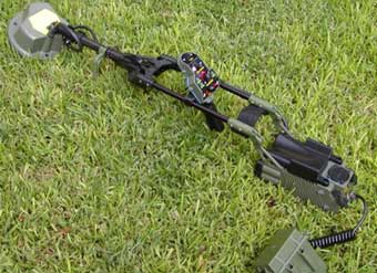 美軍采購(gòu)1萬(wàn)7千具AN/PSS-14型探雷器(圖)