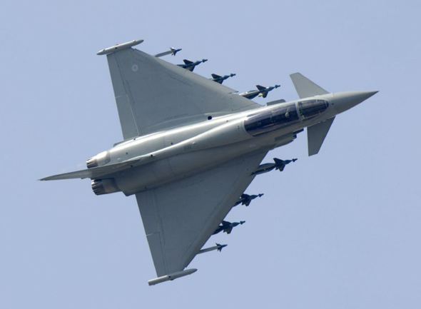 英國空軍試驗臺風(fēng)戰(zhàn)機對地進(jìn)攻能力(圖)