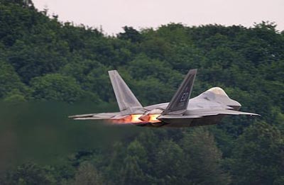 GAO稱F-22戰(zhàn)機(jī)多年采購(gòu)將多花17億美元(圖)