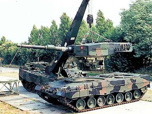 圖文：德國(guó)豹-2主戰(zhàn)坦克