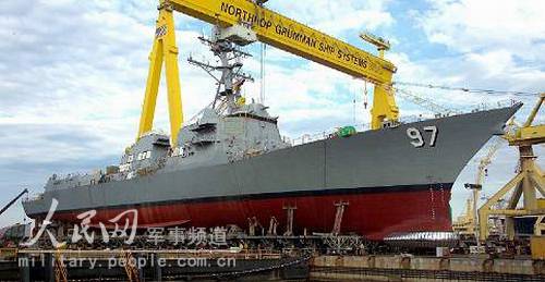 圖文：正在船臺上建造的“哈爾西”號導彈驅(qū)逐艦