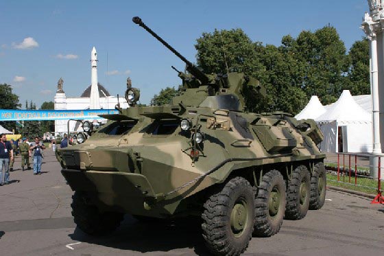 俄推出改型BTR-60PB戰(zhàn)車升級(jí)需6萬美元(圖)