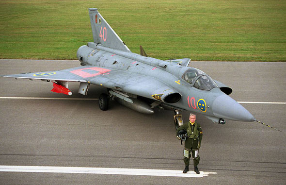 圖文：瑞典空軍Saab-35龍式戰(zhàn)斗機(jī)