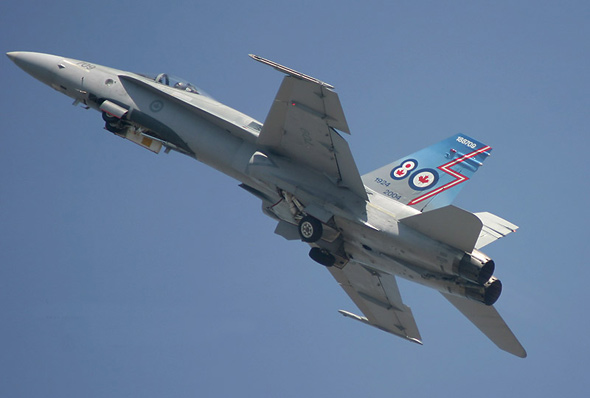 波音向加拿大交付第80架改裝型CF-18戰(zhàn)機(jī)(圖)